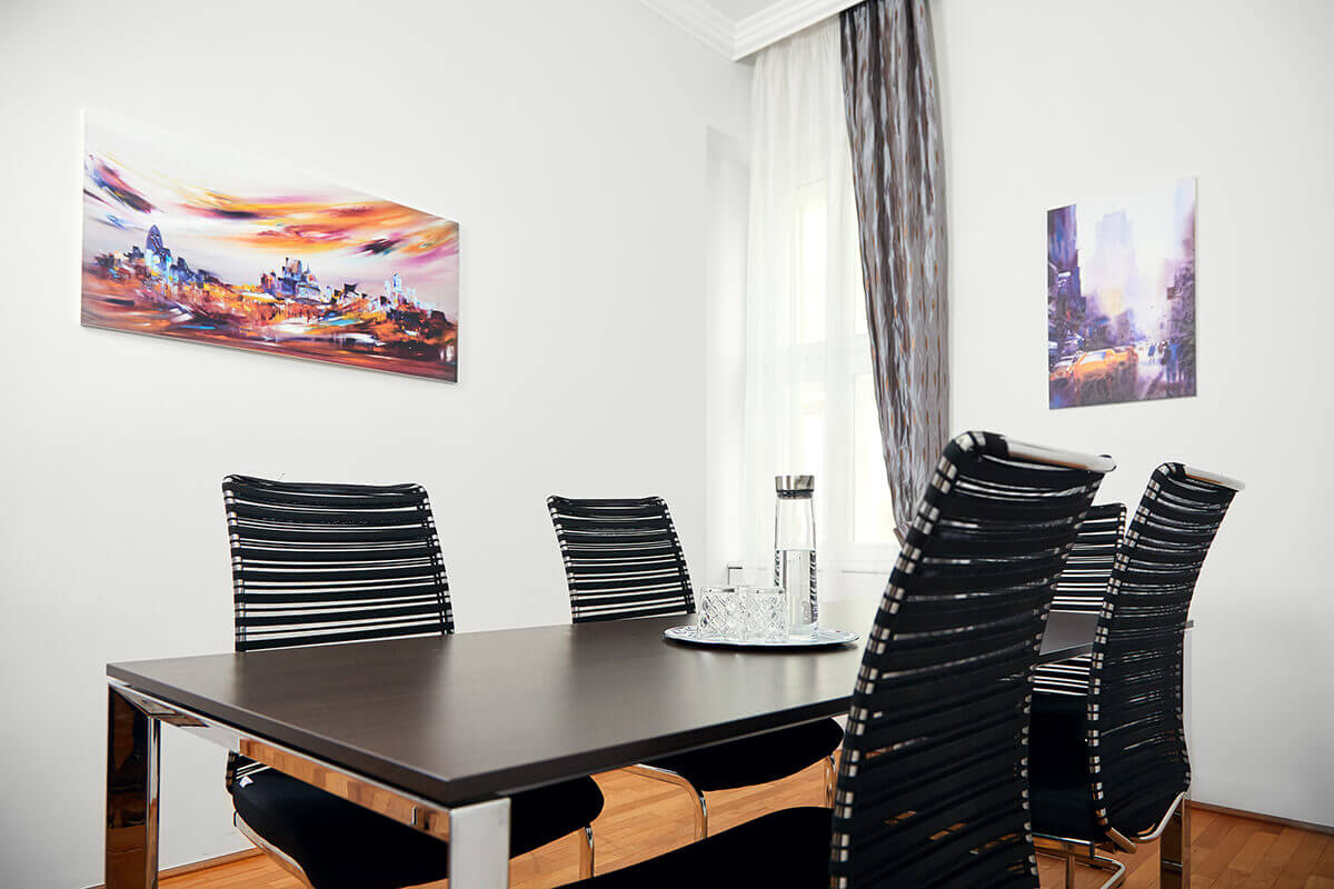 Enteriőr fotózás, iroda fotózás, a Taxense tárgyalója.