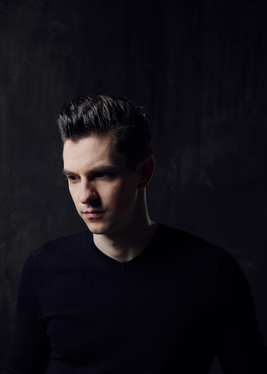 Üzleti portréfotózás során készített fotó a Kopek Donátról.