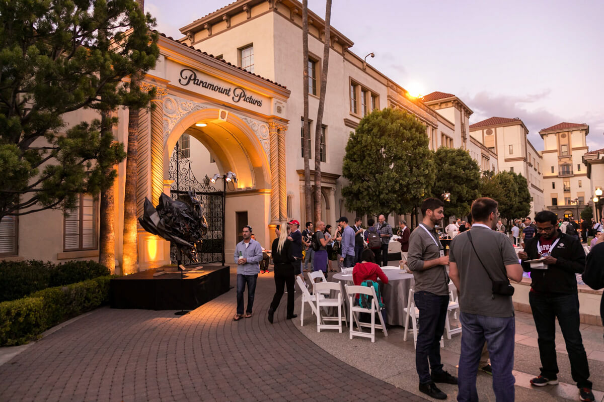 Rendezvényfotózás során készített fotó a Paramount Pictures előtt.