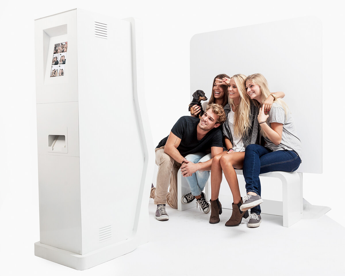 Reklámfotózás során készített termékfotó egy photoboxról.