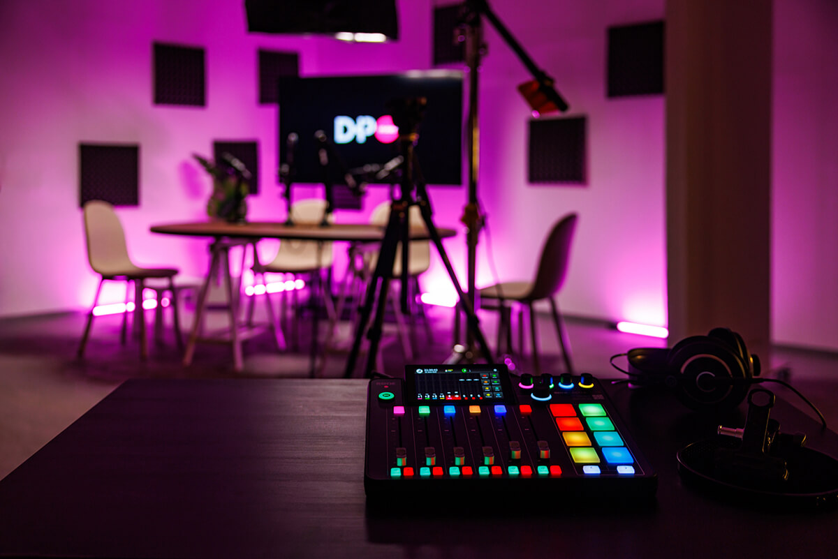 Podcast Stúdió Budapesten – Stratégia, gyártás, publikálás | DKP Visual Studio